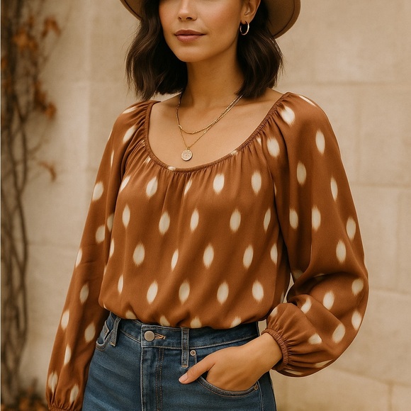 Vince Camuto Tops - Vince Camuto flowy chiffon bubble sleeve top ❤️